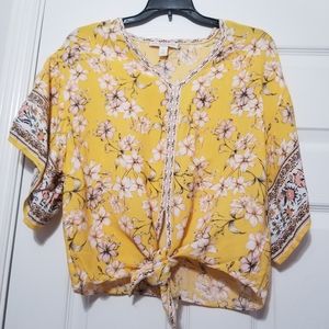 Chelsea & Violet - Anthro - Yellow & Peach Floral Flowy Blouse - Size Medium